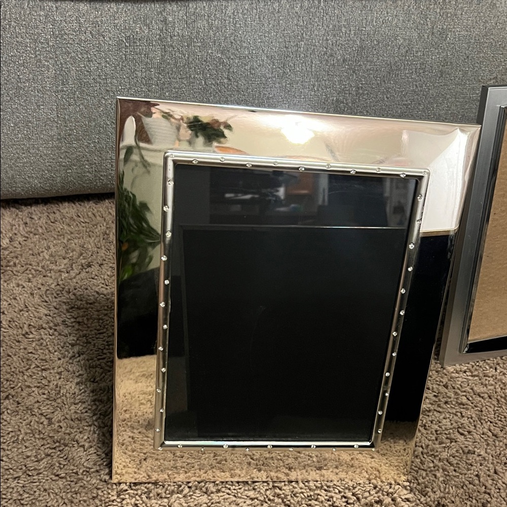 Silver Photo Frame - Picture 2 of 5